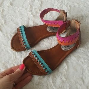 Girls sandals